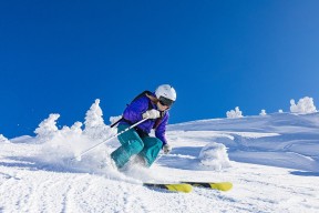 九游体育娱乐官方网站-温网转会风云：圣安东尼奥马刺盯上锋线强援，浓眉或成交易筹码